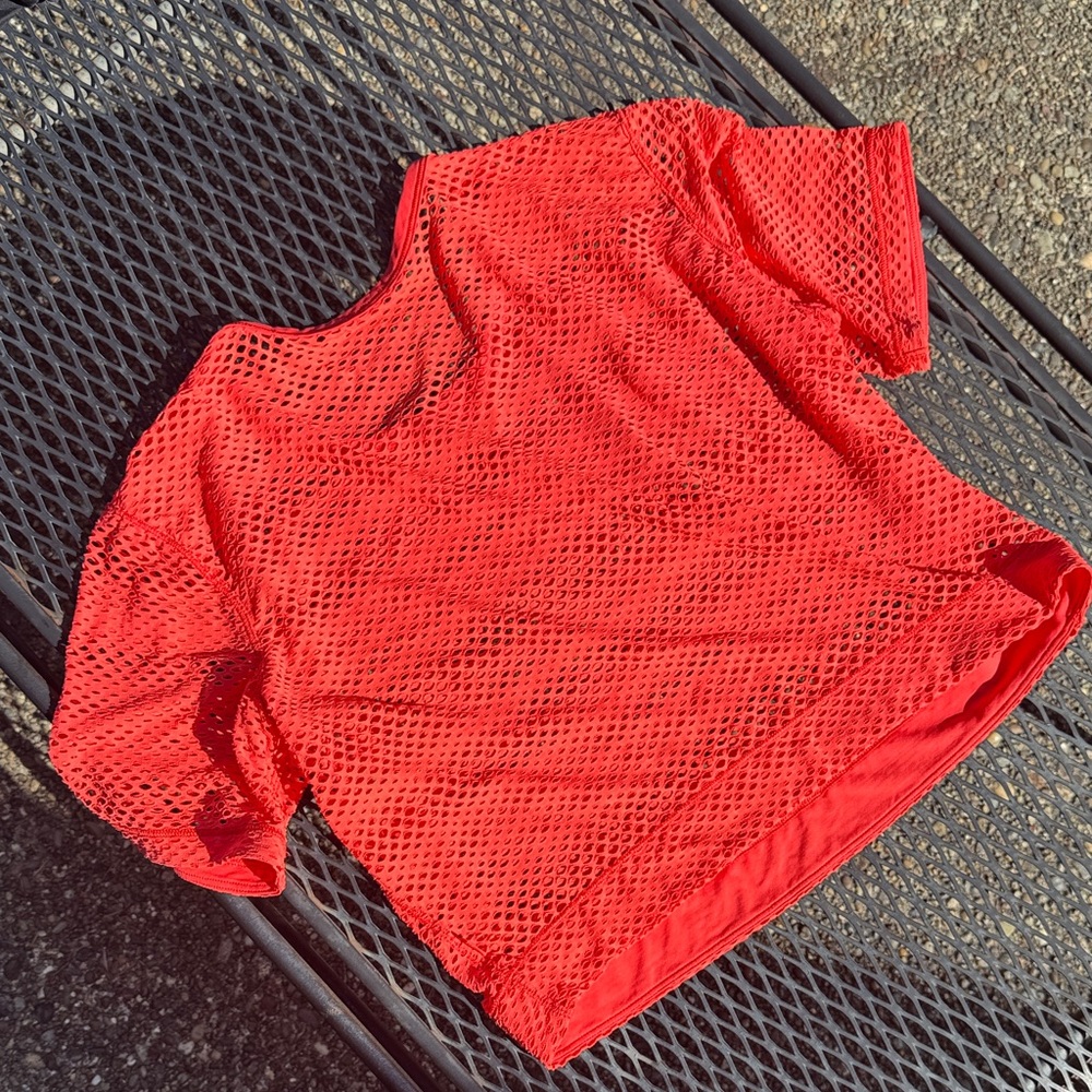 Lululemon Mesh Crop Top